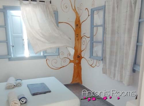 Δωμάτια Αντώνης, Κάστρο, Σίφνος